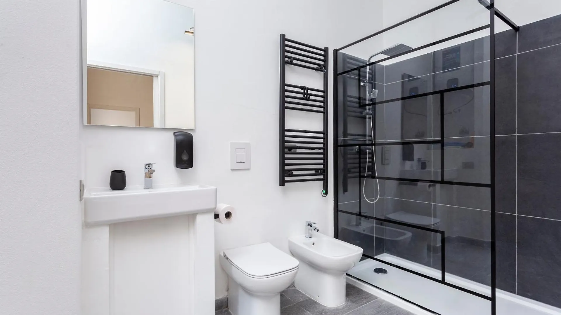 Apartment Stazione Centrale-Ariel Soperga32 Milan